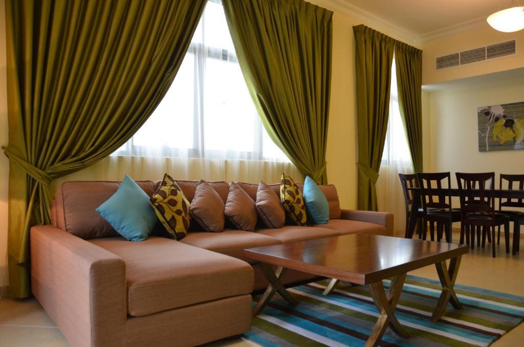 Al Waleed Palace Hotel Apartment Al Barsha Dubai Luaran gambar