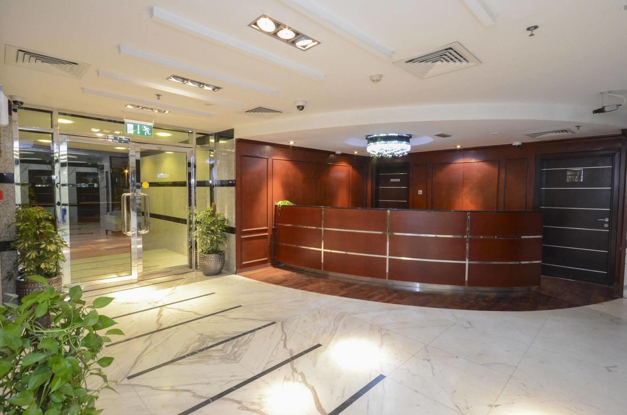 Al Waleed Palace Hotel Apartment Al Barsha Dubai Luaran gambar